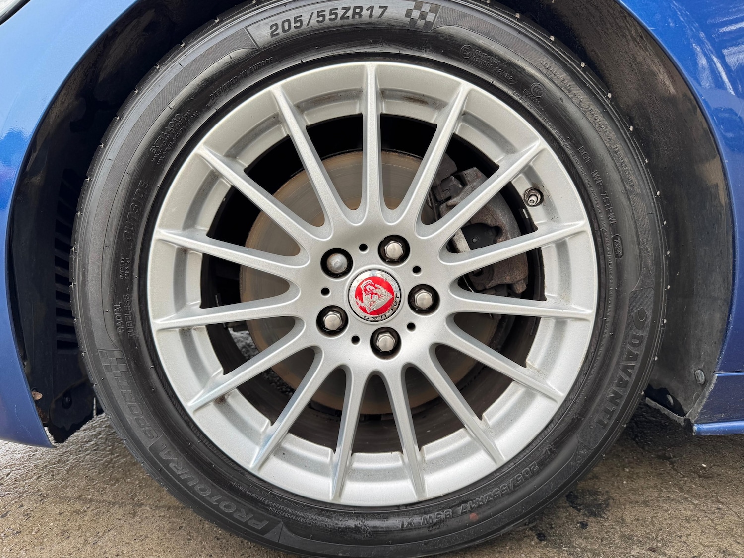 Used Jaguar XE 2015 for sale - 76129257: Photo 33