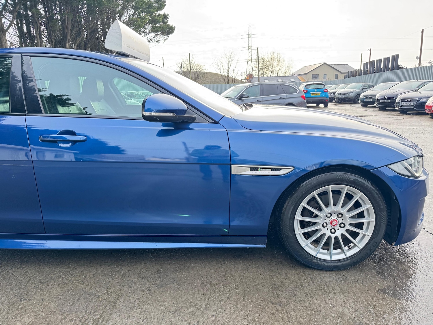 Used Jaguar XE 2015 for sale - 76129257: Photo 5