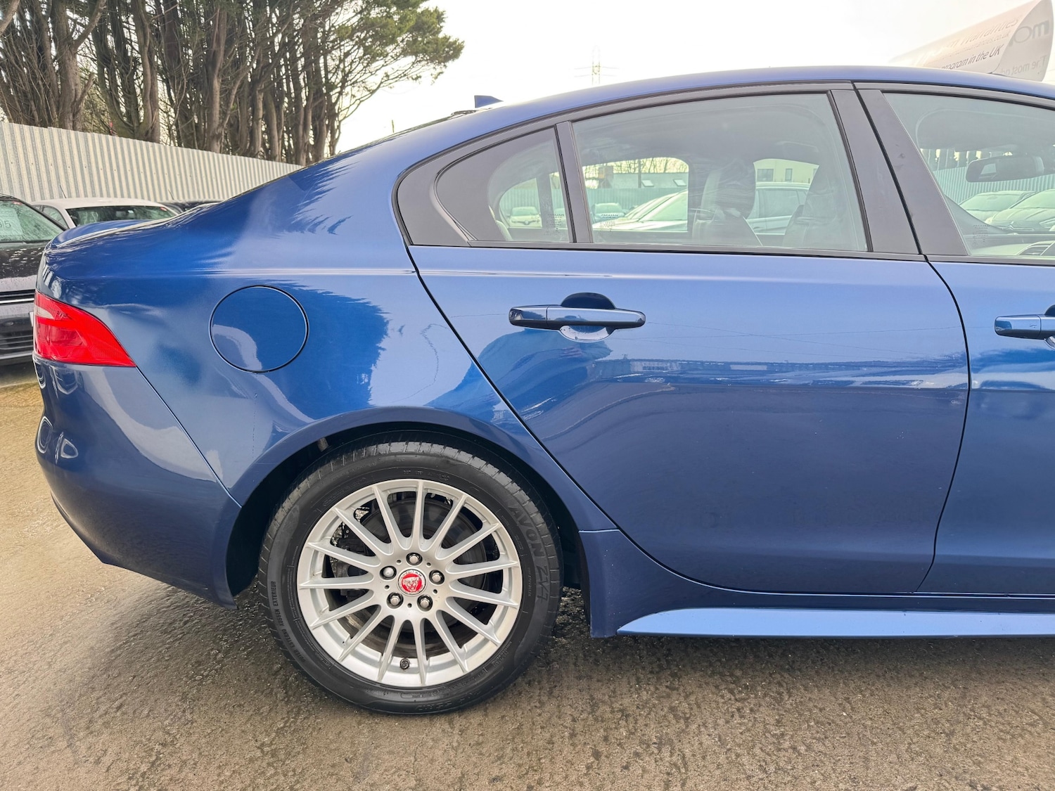 Used Jaguar XE 2015 for sale - 76129257: Photo 6
