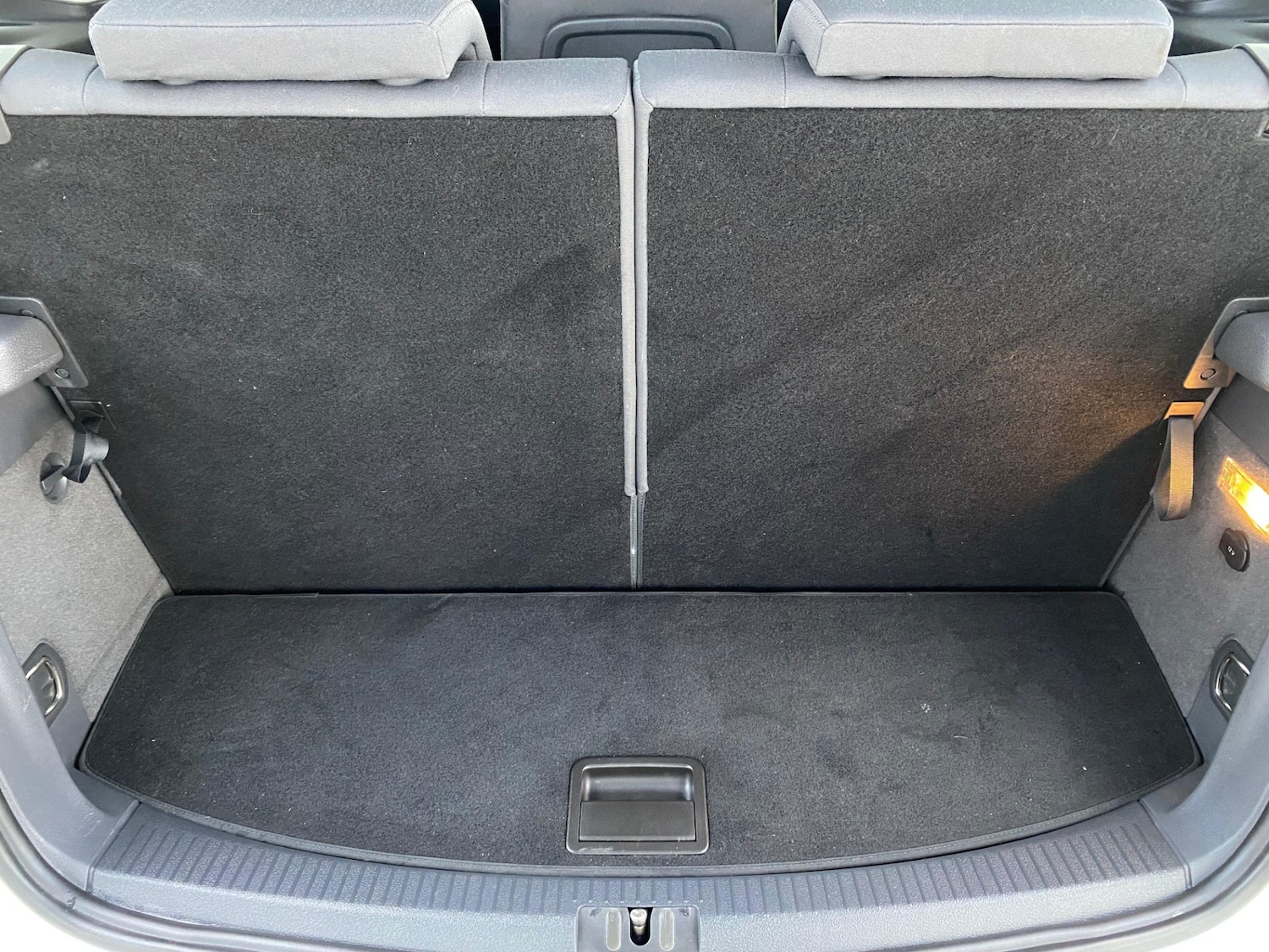 Used Volkswagen Touran 2013 for sale - 78007975: Photo 11