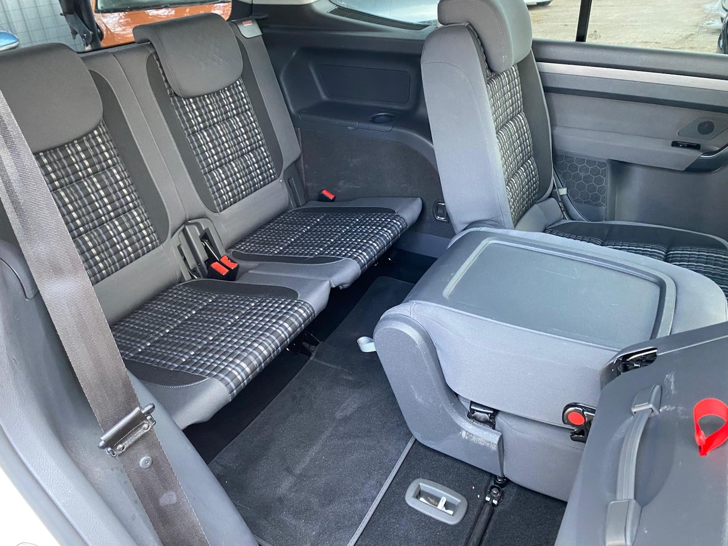 Used Volkswagen Touran 2013 for sale - 78007975: Photo 16