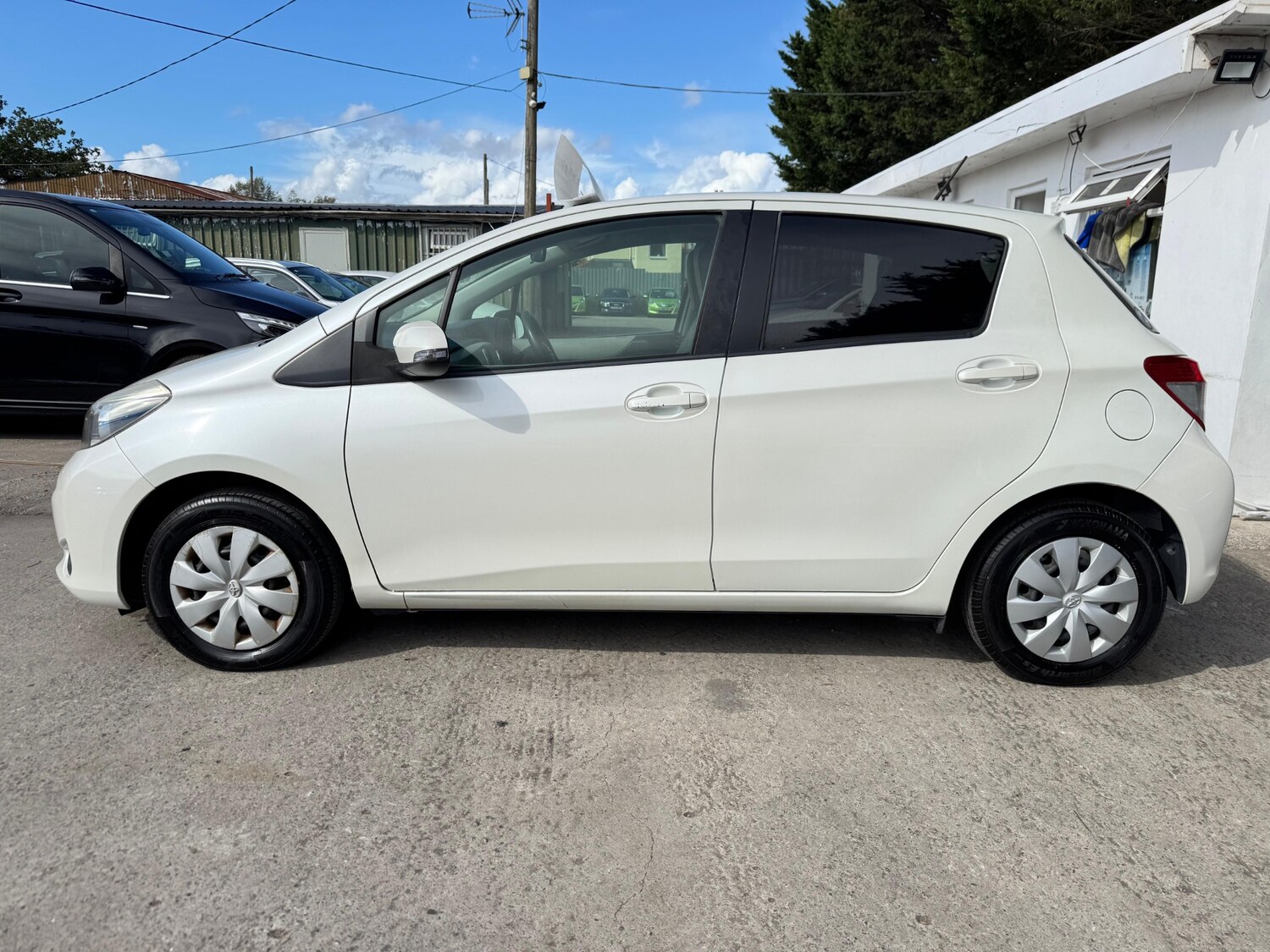 Used Toyota Vitz 2025 for sale - 77599536: Photo 7
