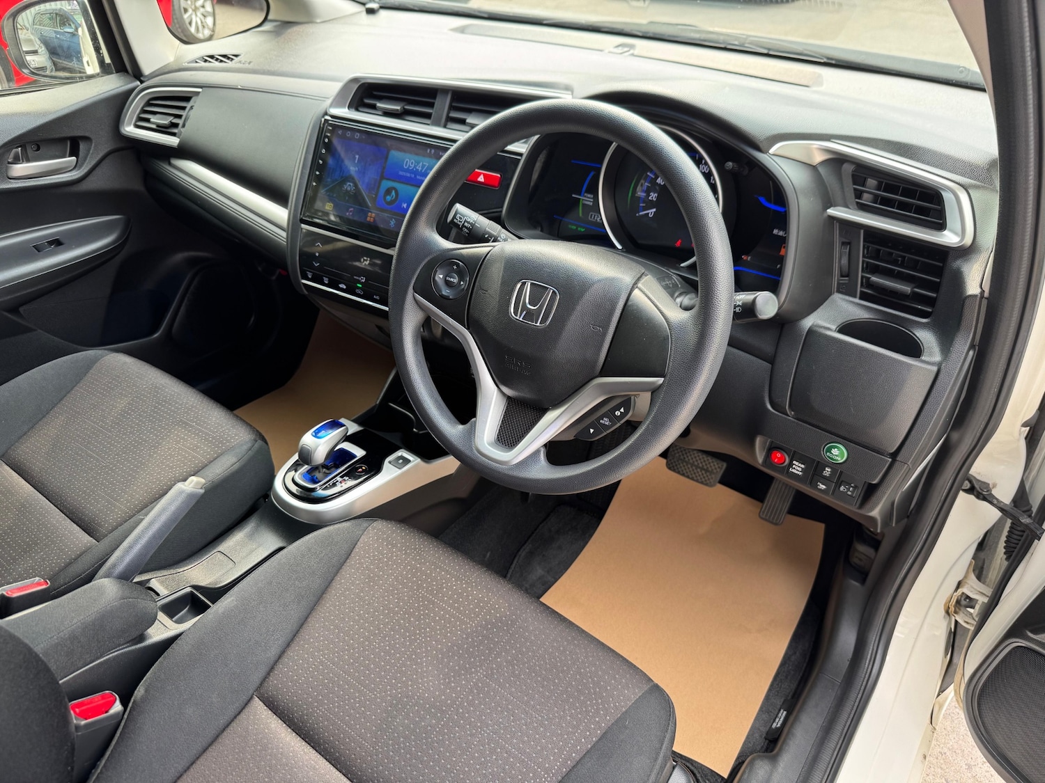 Used Honda Fit 2014 for sale - 76097103: Photo 13