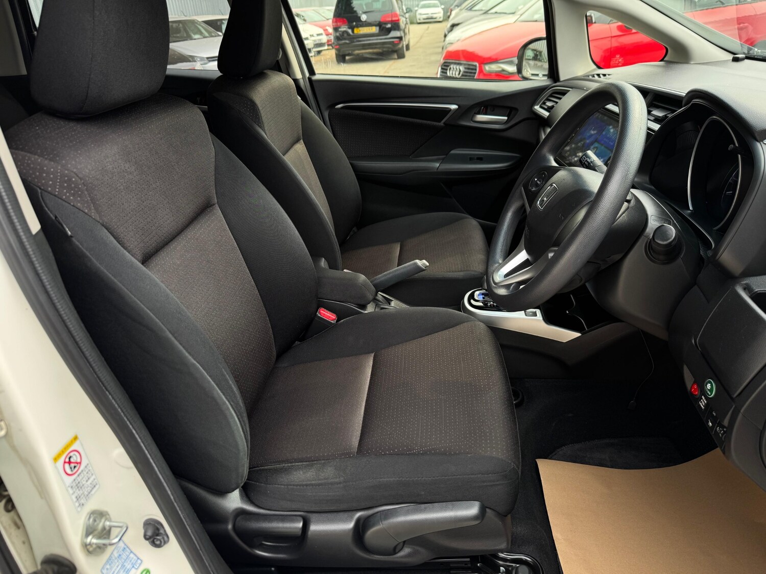 Used Honda Fit 2014 for sale - 76097103: Photo 14