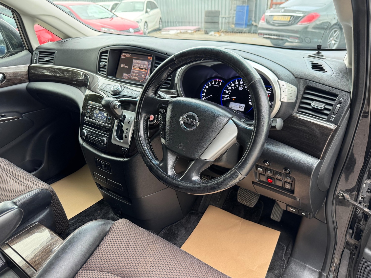 Used Nissan Elgrand 2011 for sale - 78036121: Photo 13