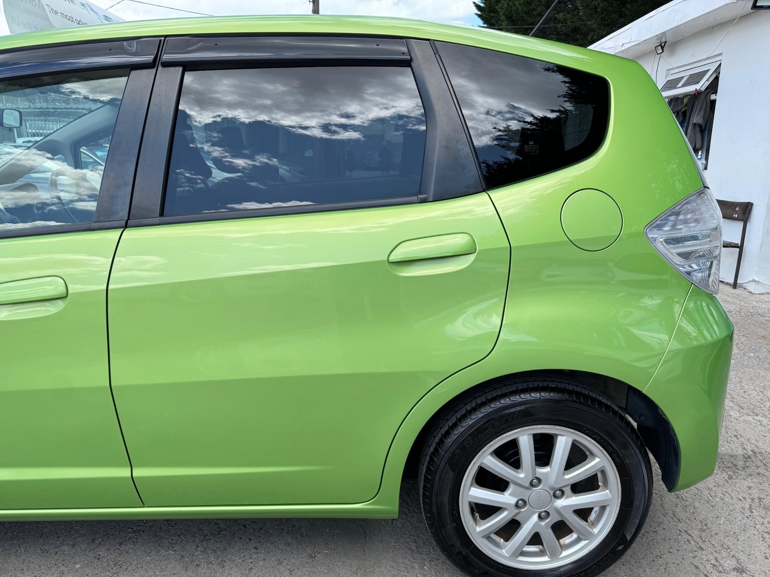 Used Honda Fit 2012 for sale - 76064718: Photo 5