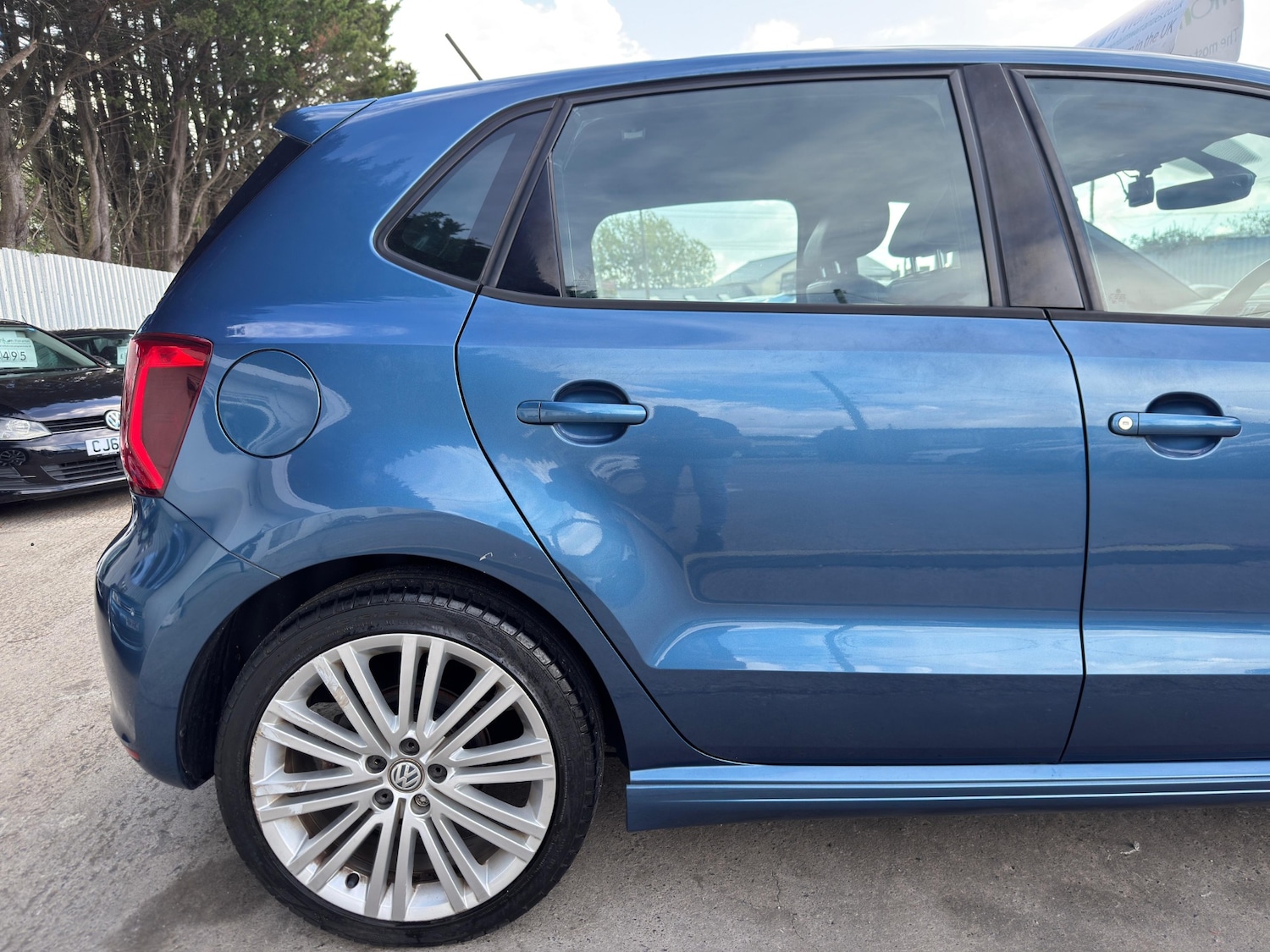 Used Volkswagen Polo 2014 for sale - 76659642: Photo 6