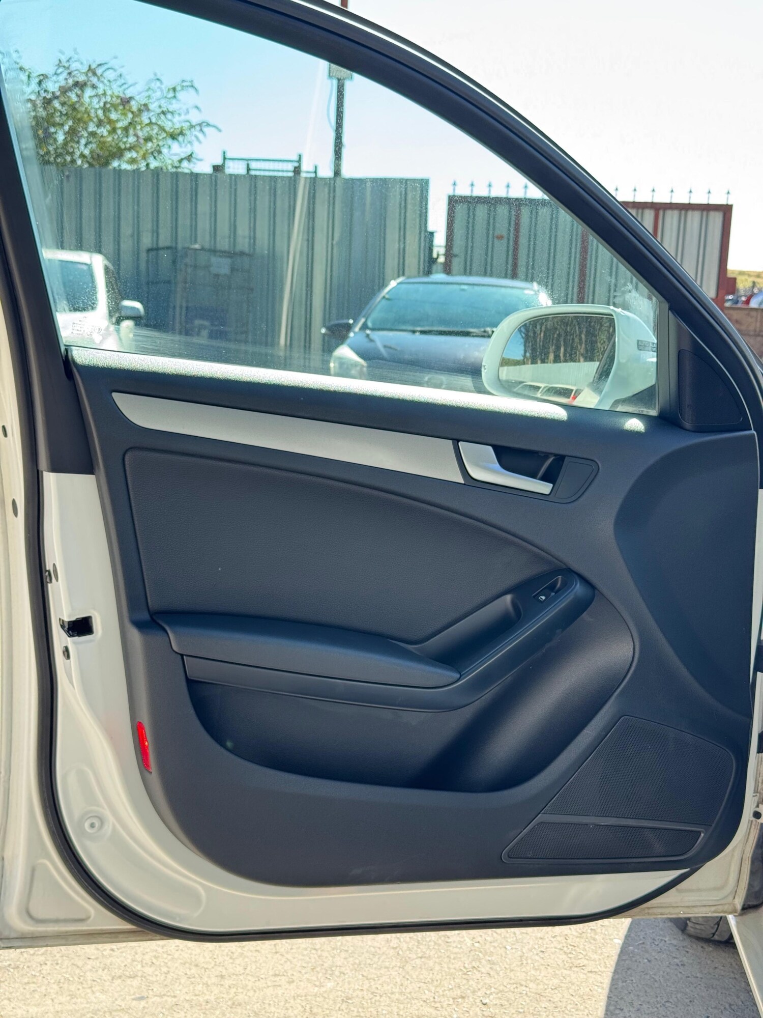 Vehicle 28