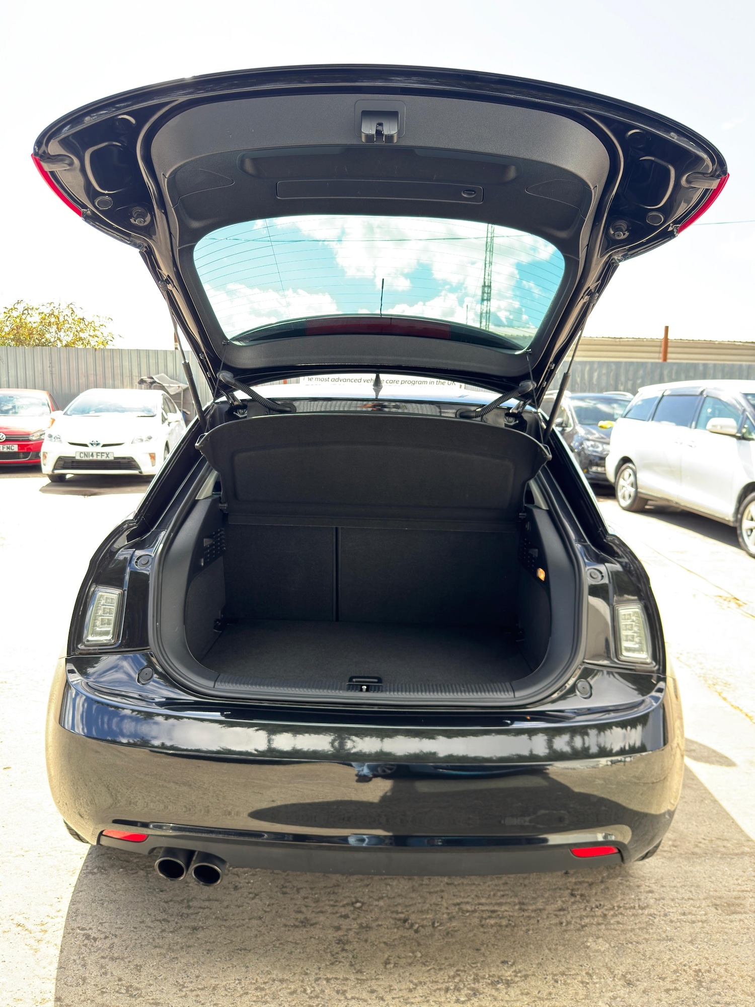 Used Audi A1 2011 for sale - 76420670: Photo 11