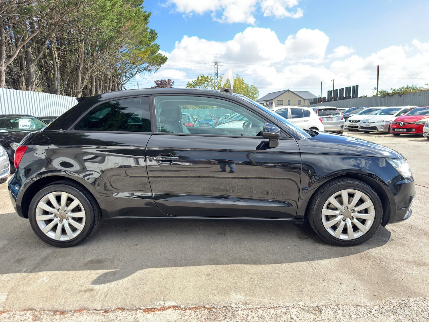 Used Audi A1 2011 for sale - 76420670: Photo 4