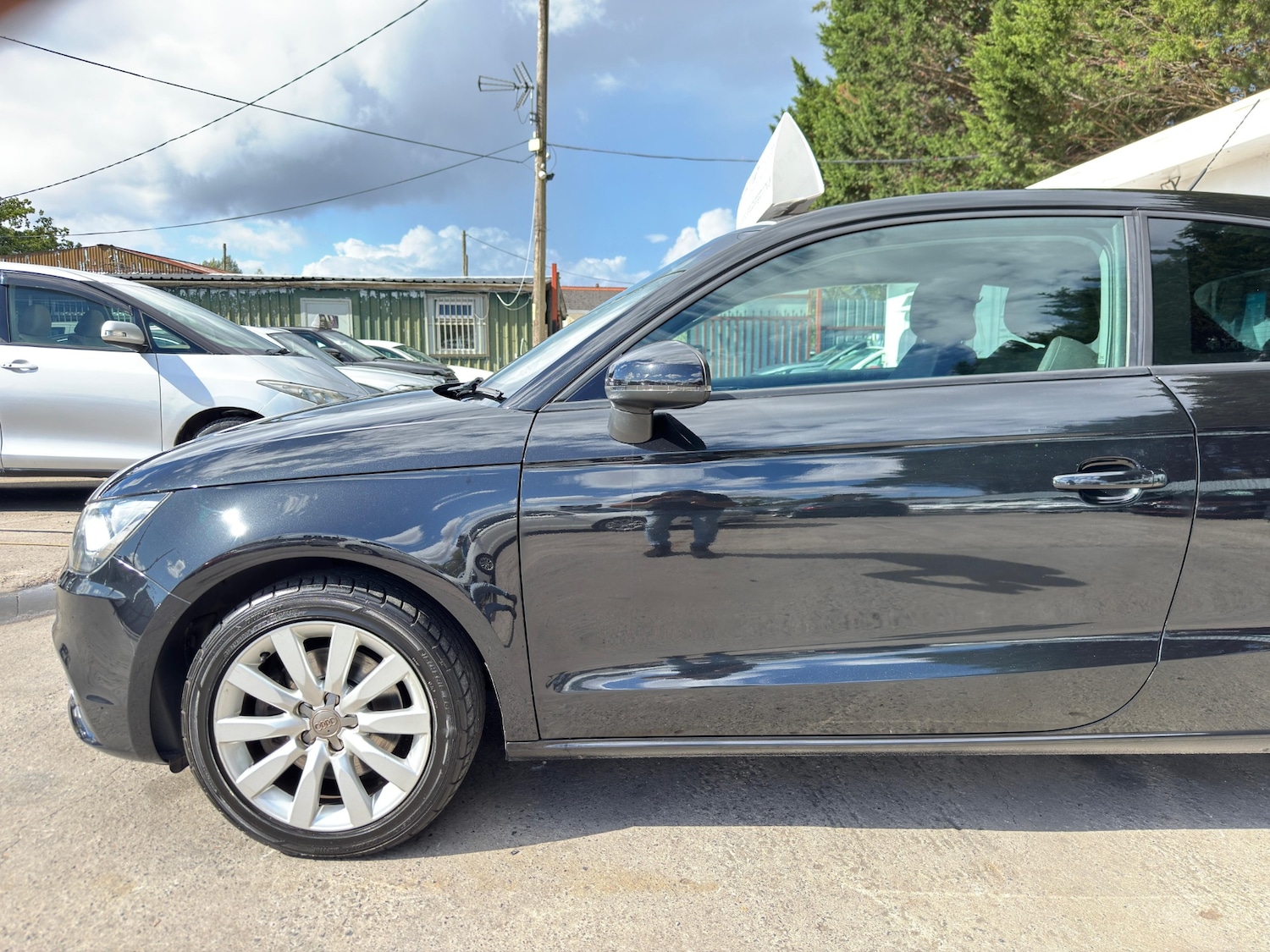 Used Audi A1 2011 for sale - 76420670: Photo 8