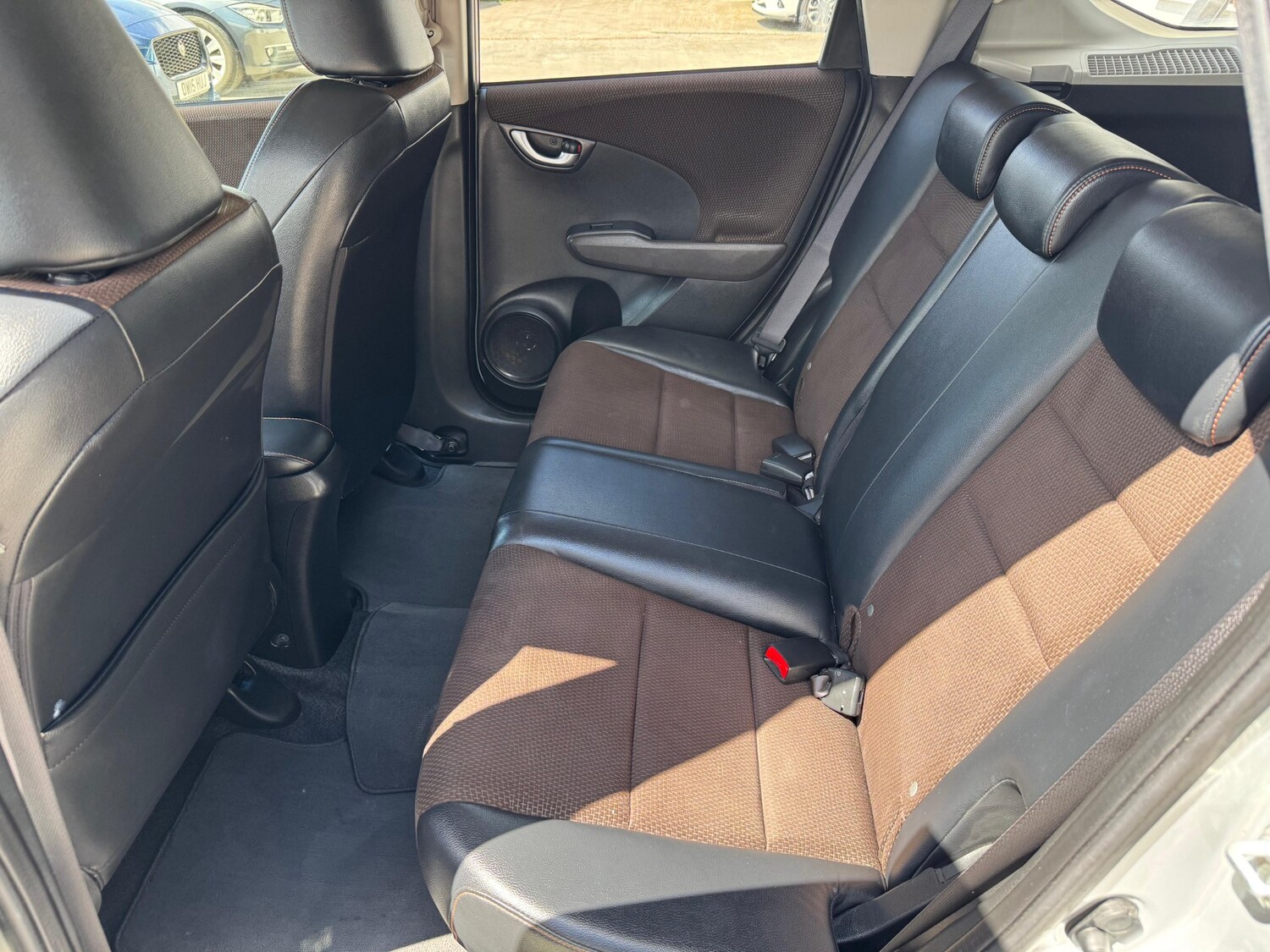 Used Honda Fit 2012 for sale - 76400066: Photo 23