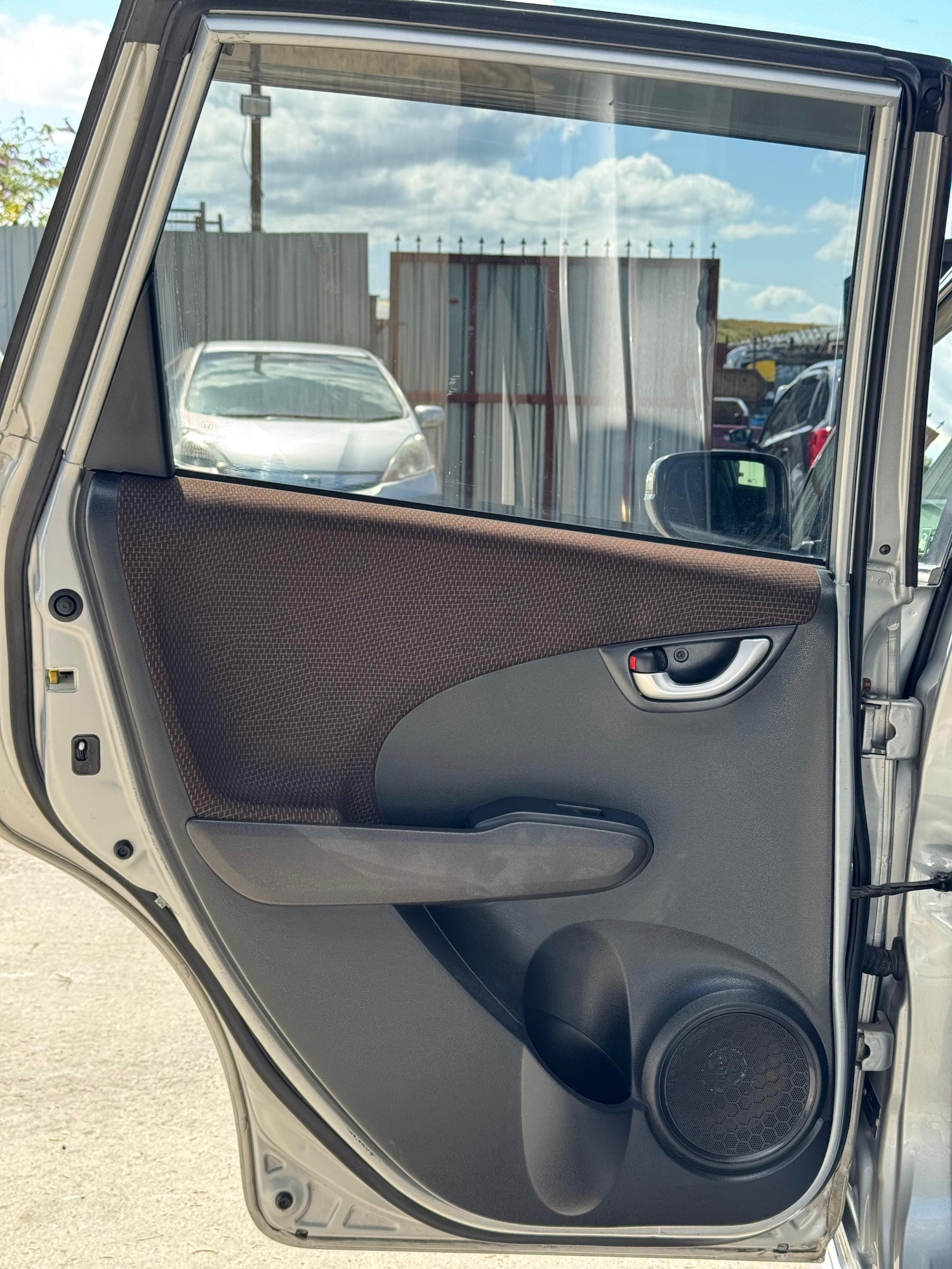 Used Honda Fit 2012 for sale - 76400066: Photo 29