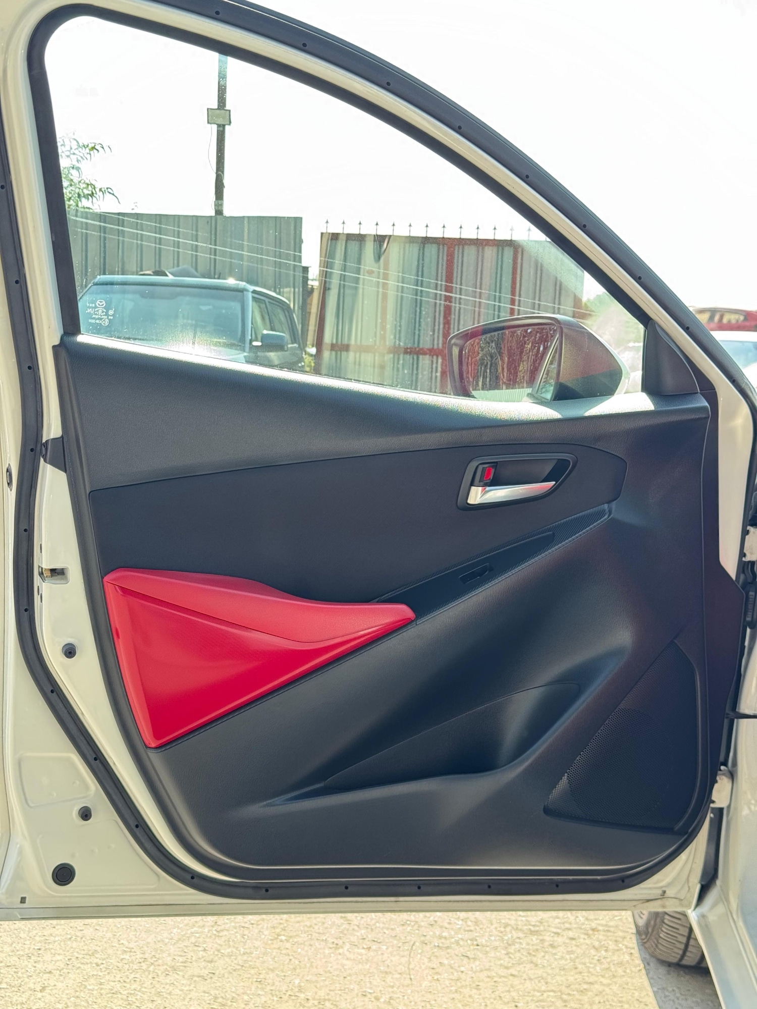 Used Mazda Demio 2015 for sale - 78035845: Photo 29