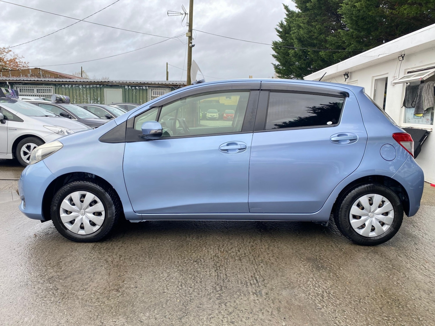 Used Toyota Vitz 2025 for sale - 77401262: Photo 6