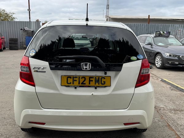Used Honda Fit 2012 for sale - 76309819: Photo 10