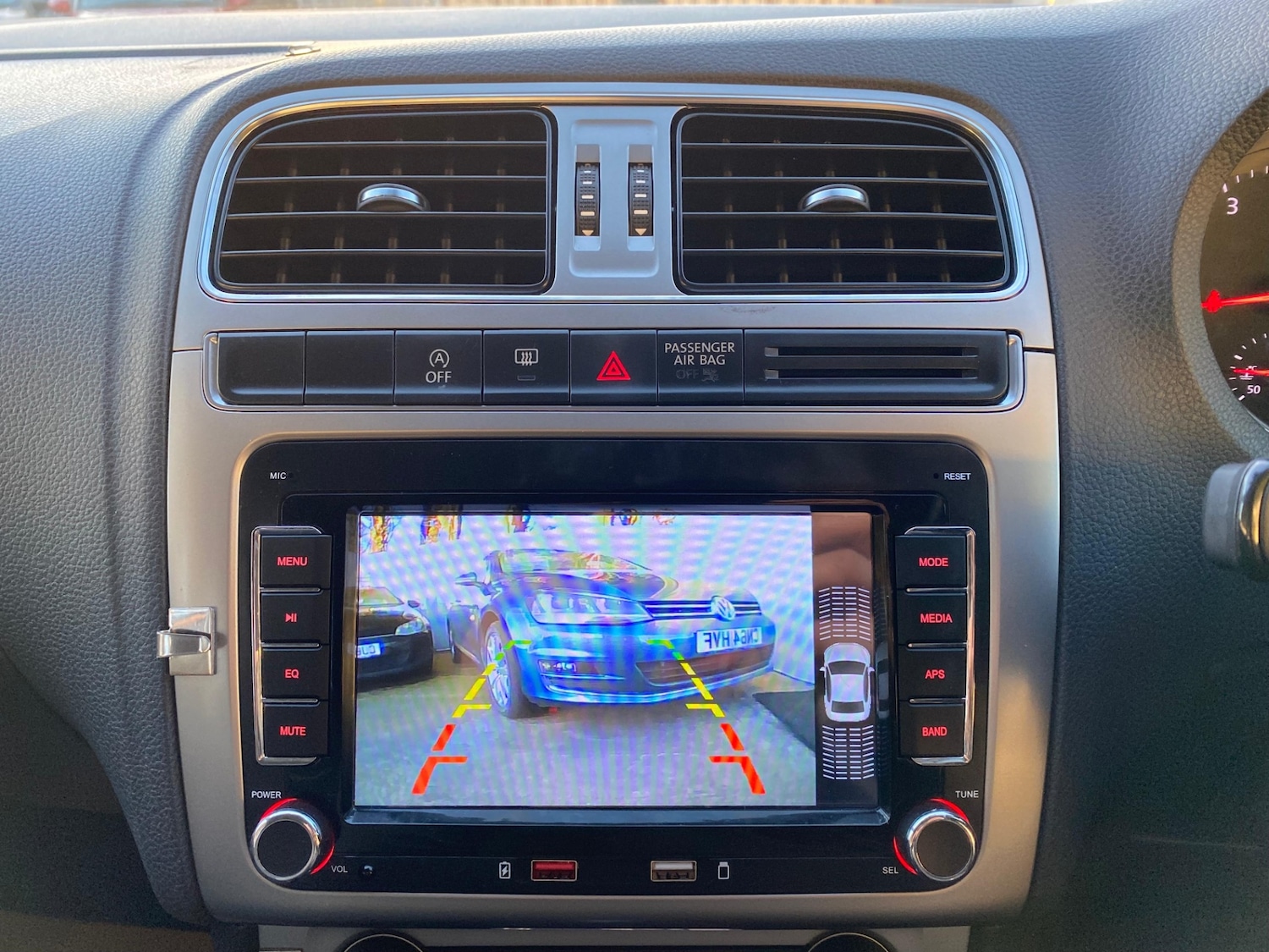 Used Volkswagen Polo 2015 for sale - 77092125: Photo 19