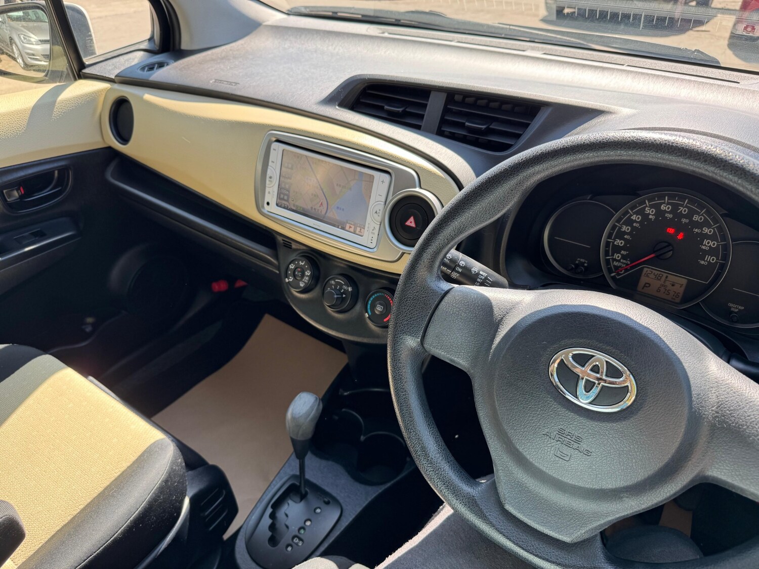 Used Toyota Vitz 2025 for sale - 77512124: Photo 17