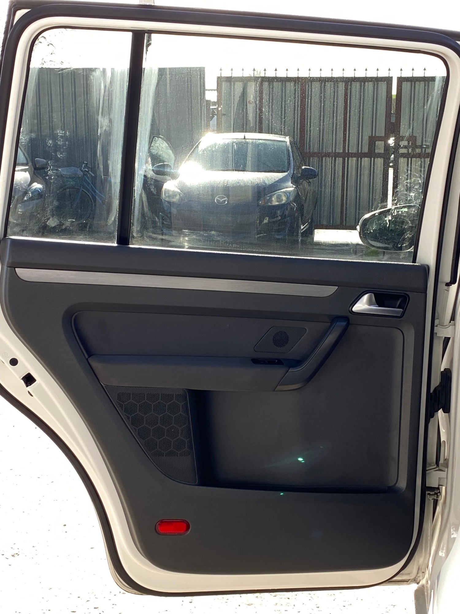 Used Volkswagen Touran 2013 for sale - 77897140: Photo 28