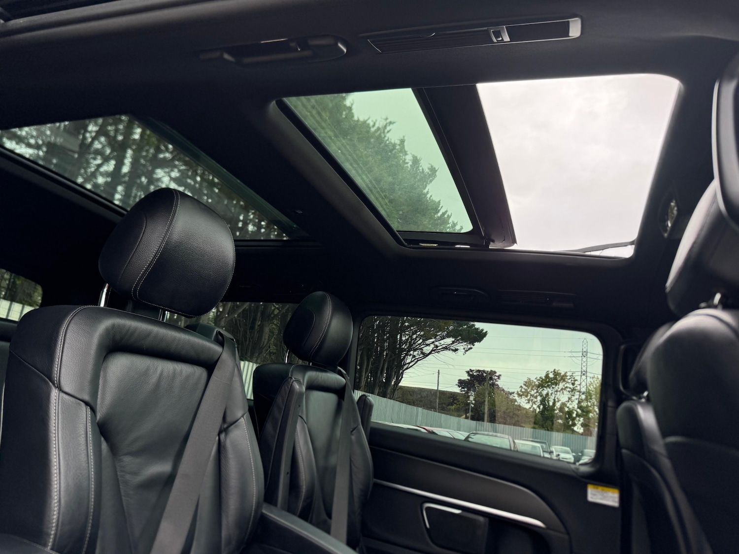 Used Mercedes-Benz V-Class 2025 for sale - 76529316: Photo 32