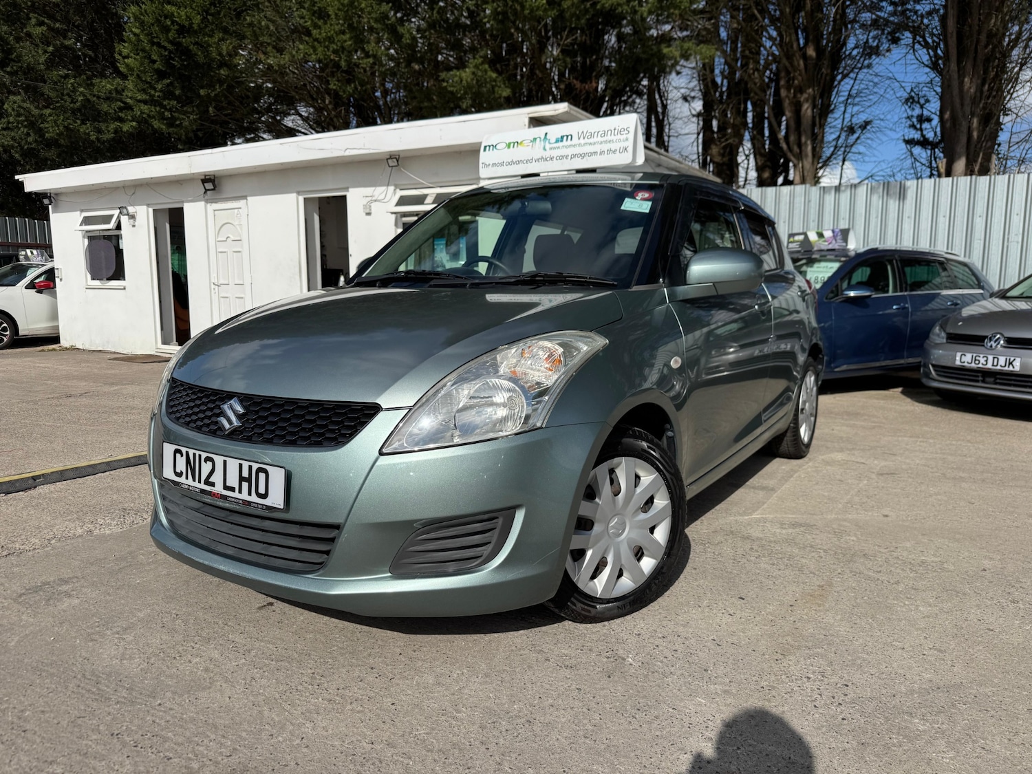 Used Suzuki Swift 2012 for sale - 76381679: Photo 2