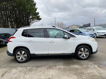 Used Peugeot 2008 2015 for sale - 77770311: Photo