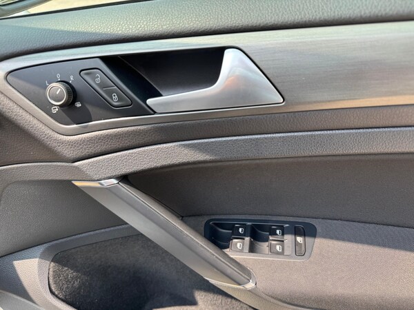 Used Volkswagen Golf 2025 for sale - 76242643: Photo 24