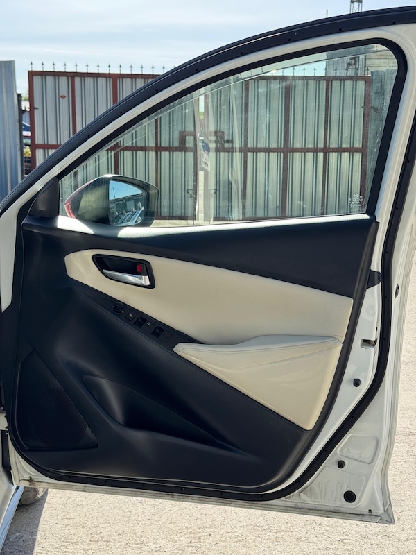 Used Mazda Demio 2014 for sale - 76264175: Photo 27