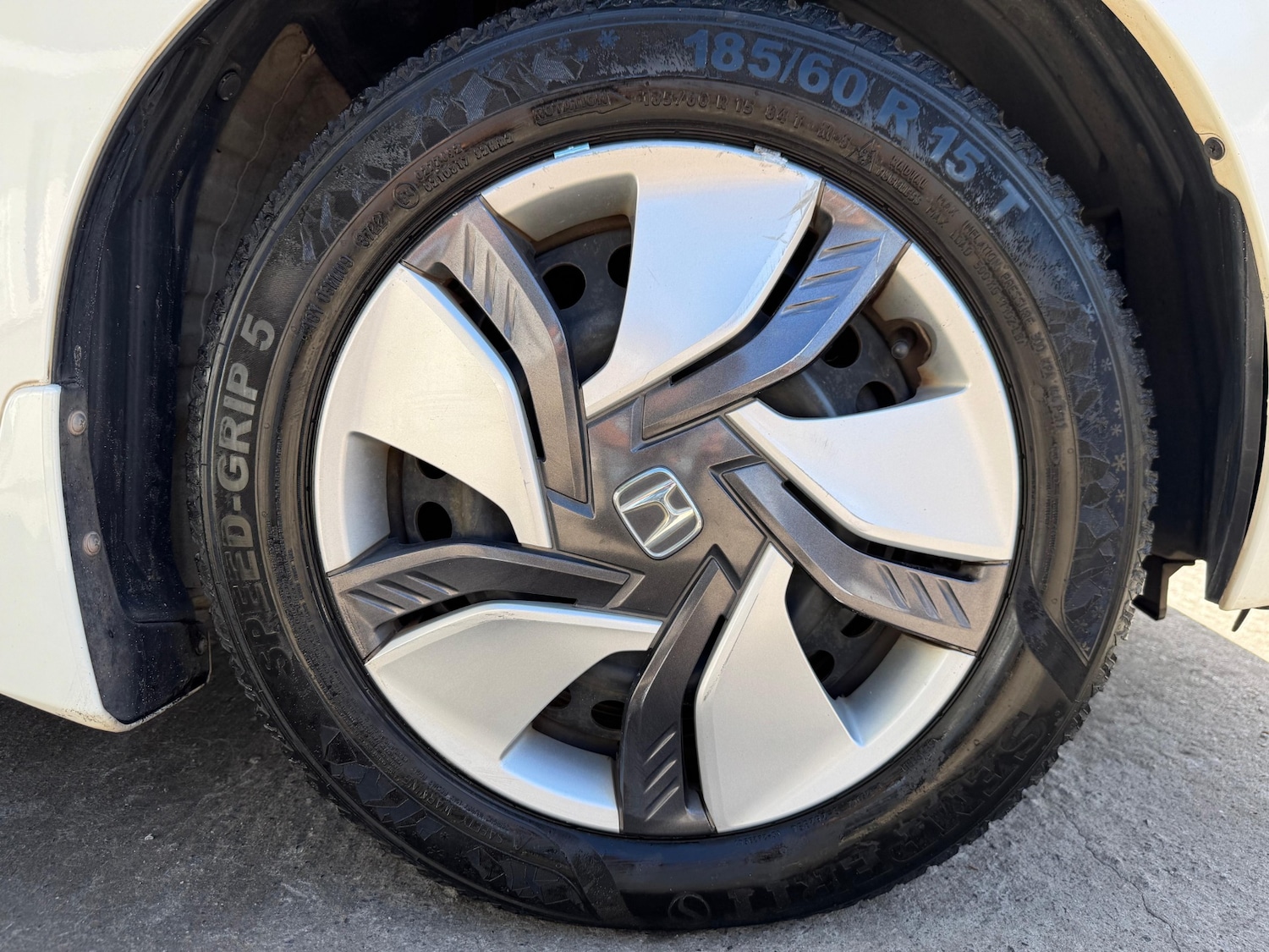 Used Honda Fit 2015 for sale - 76097288: Photo 32