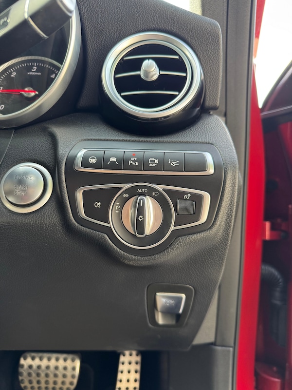 Used Mercedes-Benz GLC 2018 for sale - 76309699: Photo 25