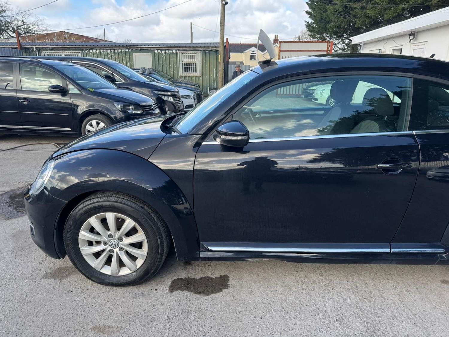 Used Volkswagen Beetle 2015 for sale - 78087967: Photo 8