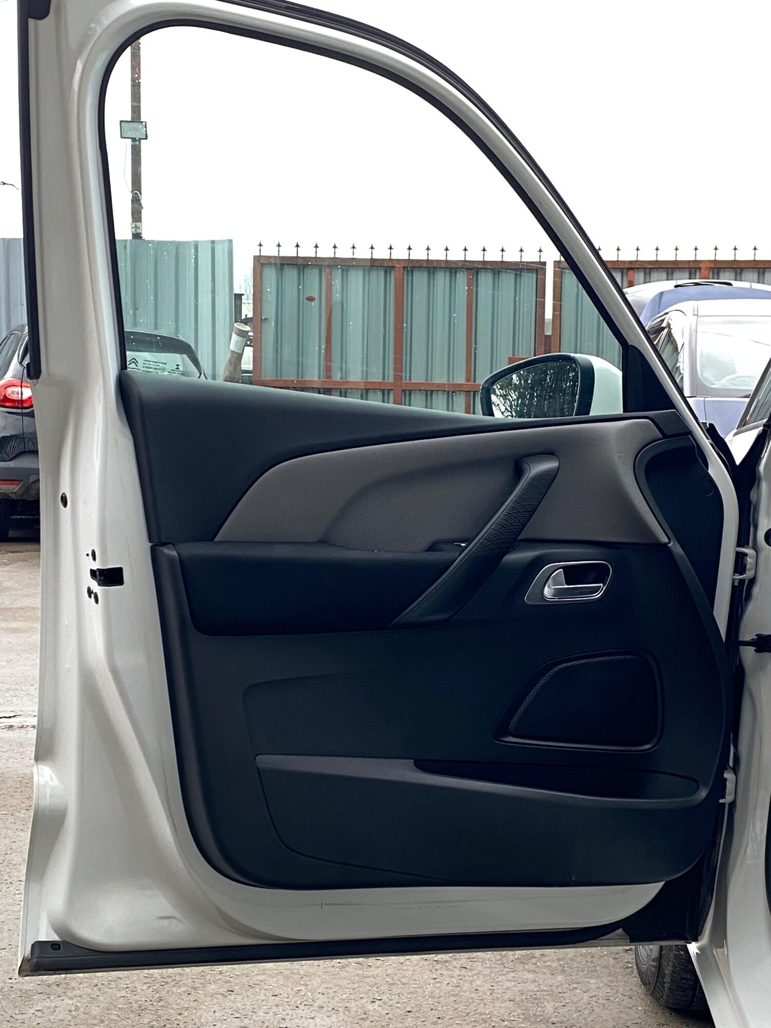 Used Volkswagen Polo 2025 for sale - 77809667: Photo 32