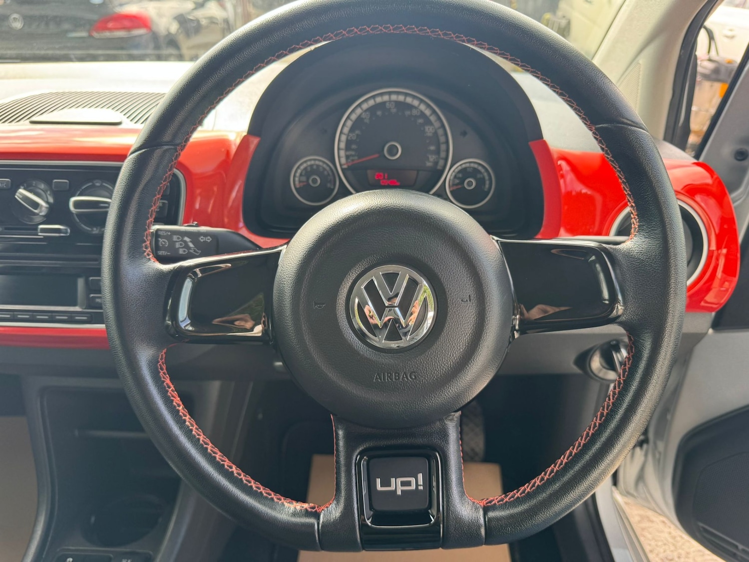 Used Volkswagen up! 2014 for sale - 78067068: Photo 16