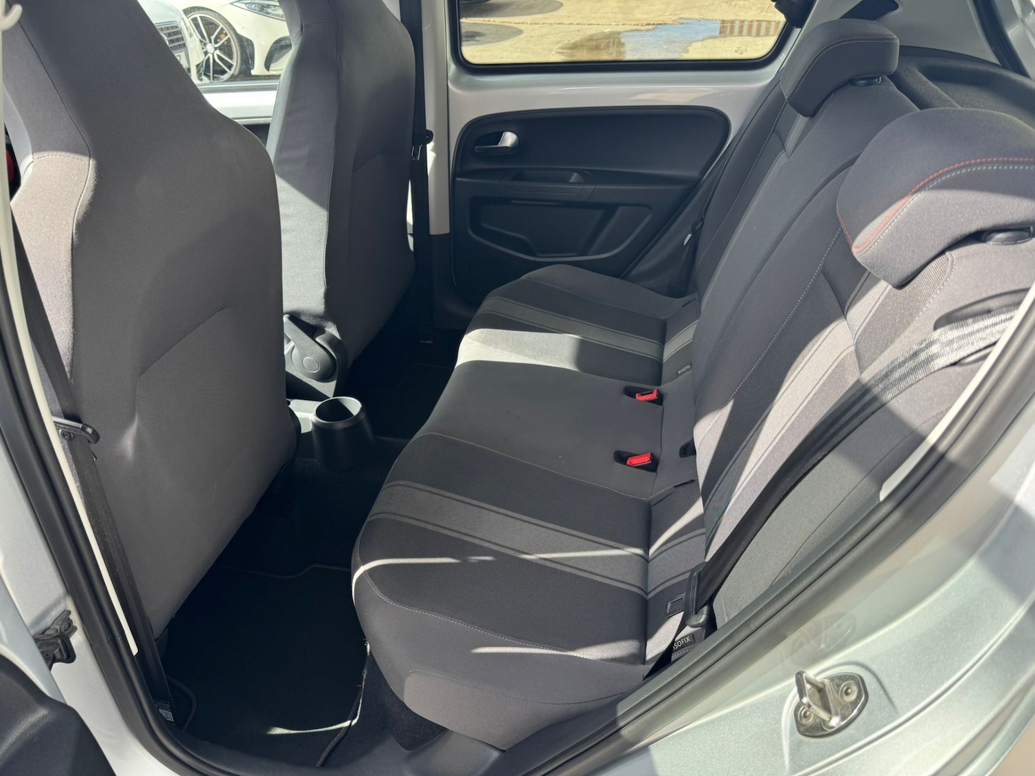 Used Volkswagen up! 2014 for sale - 78067068: Photo 27