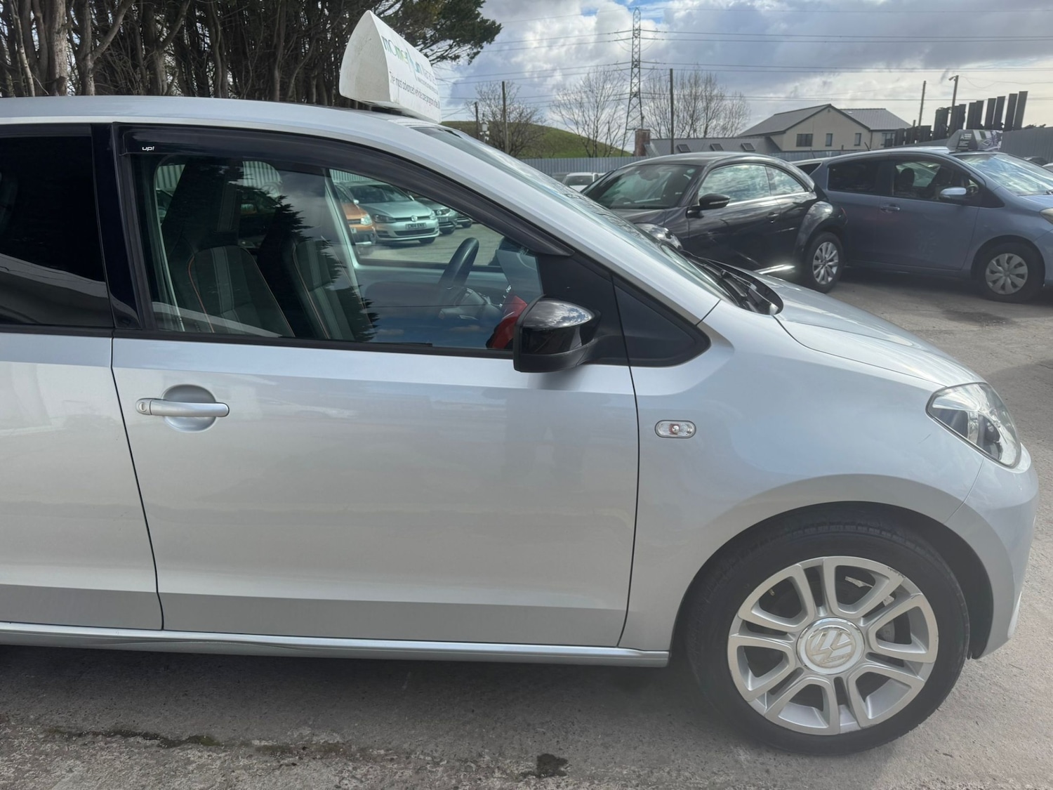 Used Volkswagen up! 2014 for sale - 78067068: Photo 4