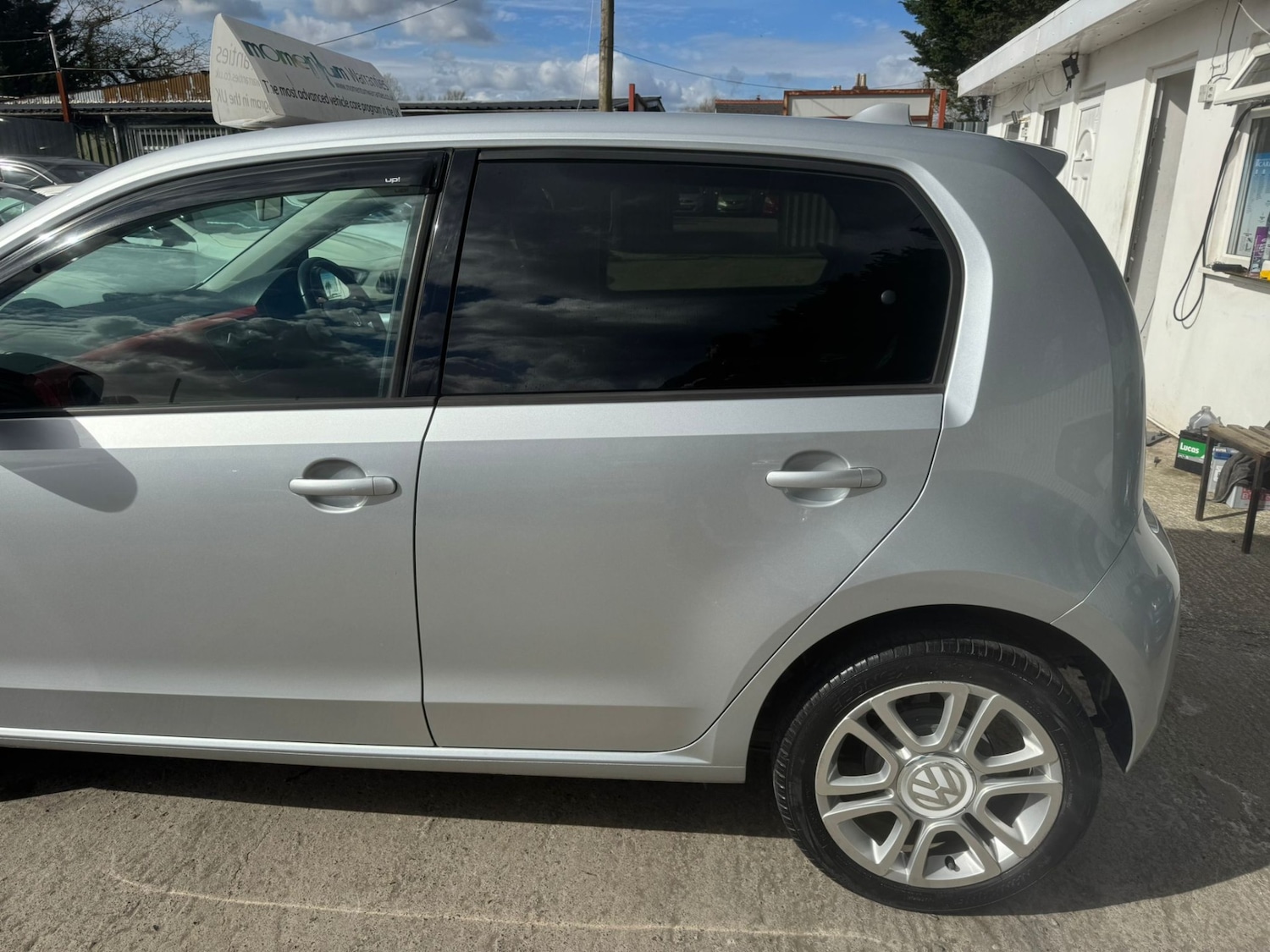 Used Volkswagen up! 2014 for sale - 78067068: Photo 8