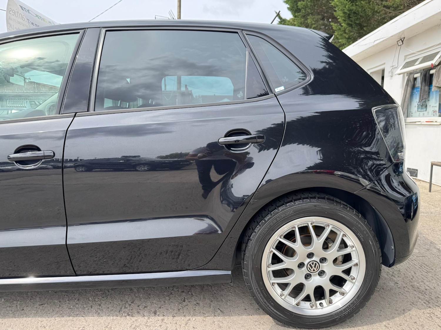 Used Volkswagen Polo 2010 for sale - 77092150: Photo 9