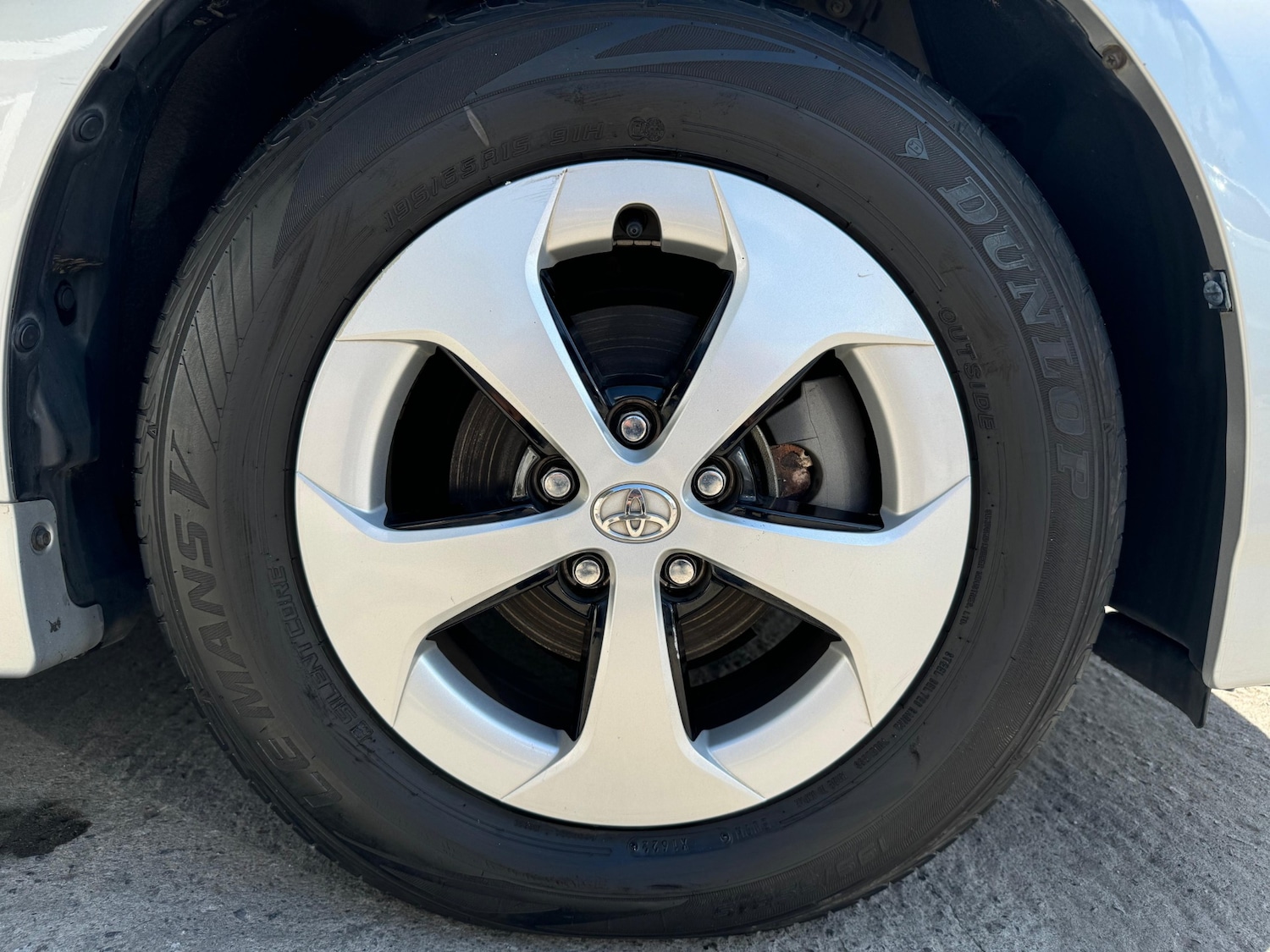 Used Toyota Prius 2024 for sale - 76487090: Photo 32