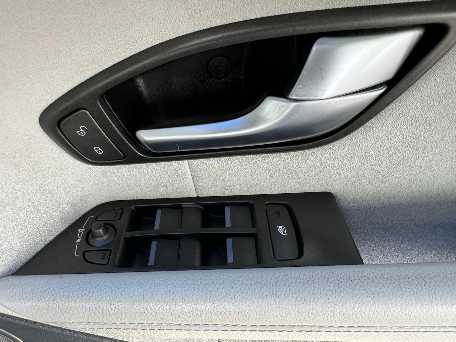 Used Land Rover Range Rover Evoque 2016 for sale - 76977343: Photo 28