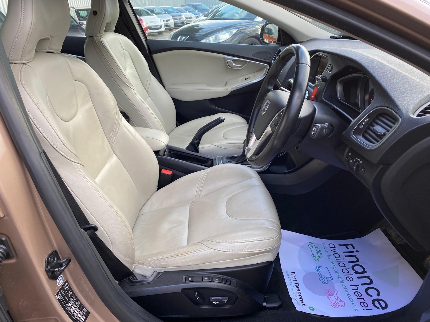 Used Volvo V40 2013 for sale - 78158208: Photo 14