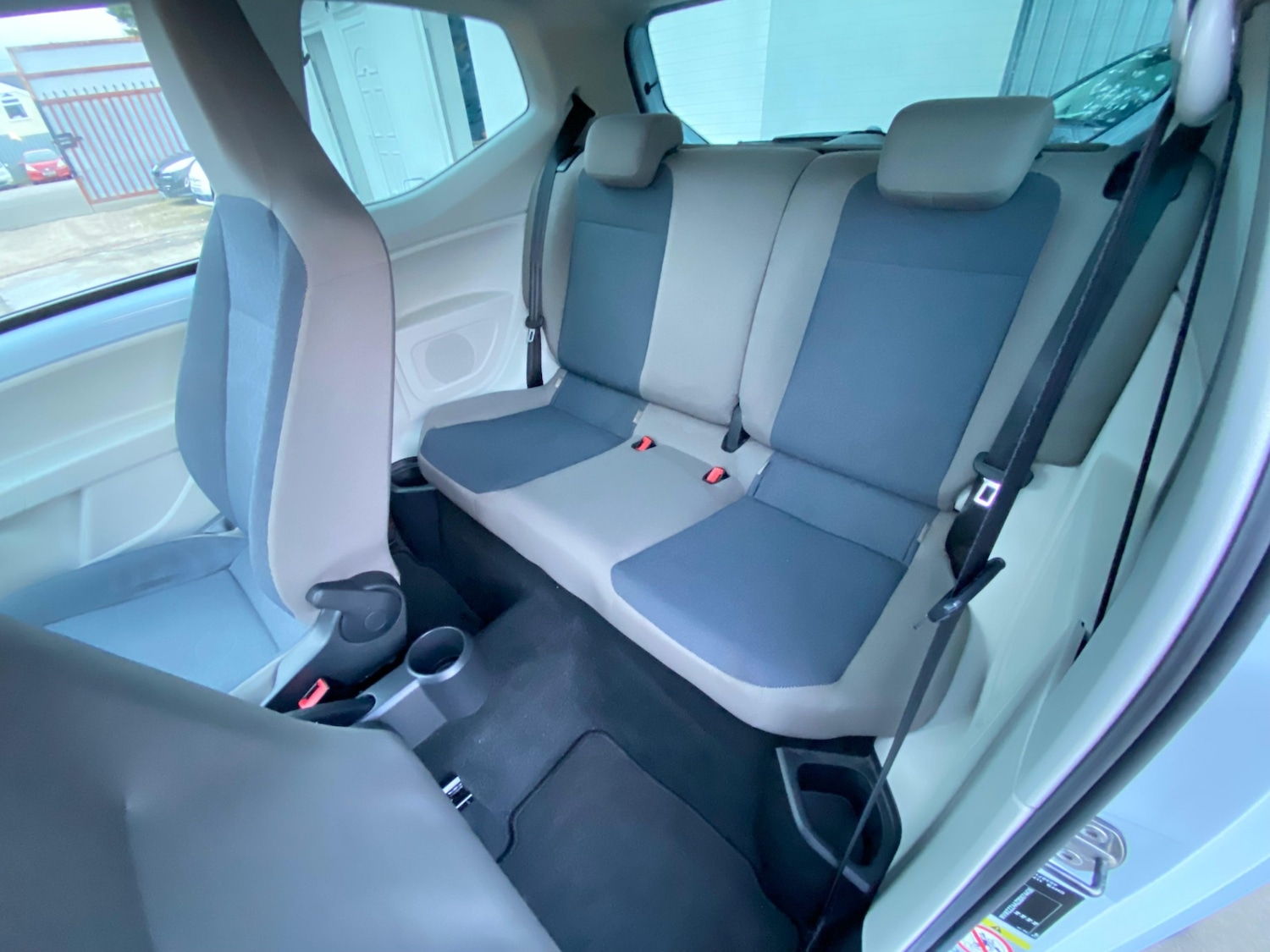 Used Volkswagen up! 2013 for sale - 77328917: Photo 25