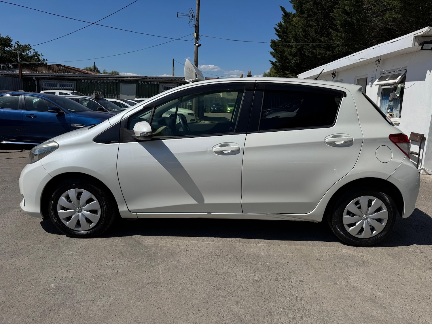 Used Toyota Vitz 2025 for sale - 77599624: Photo 7