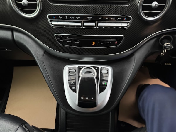 Used Mercedes-Benz V-Class 2017 for sale - 76218520: Photo 25