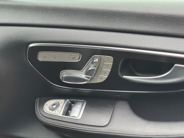 Used Mercedes-Benz V-Class 2017 for sale - 76218520: Photo 33