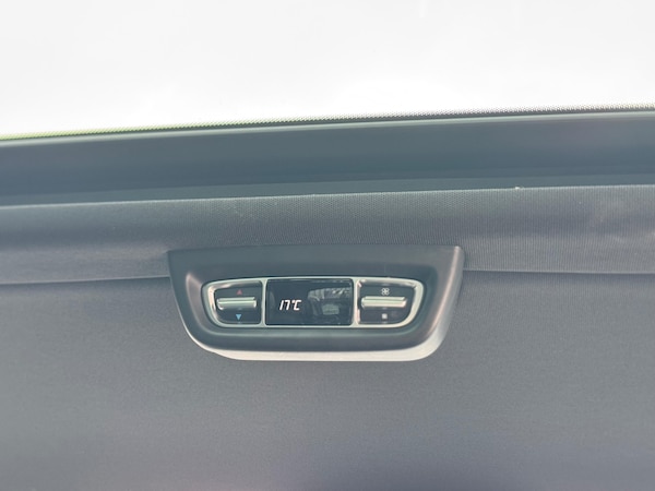 Used Mercedes-Benz V-Class 2017 for sale - 76218520: Photo 41