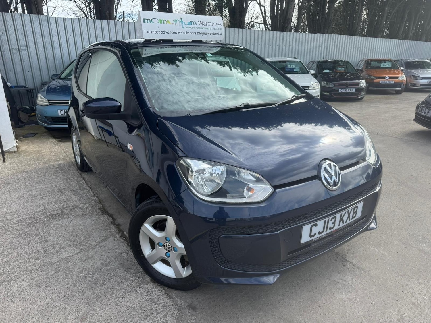 Used Volkswagen up! 2013 for sale - 78067173: Photo 1