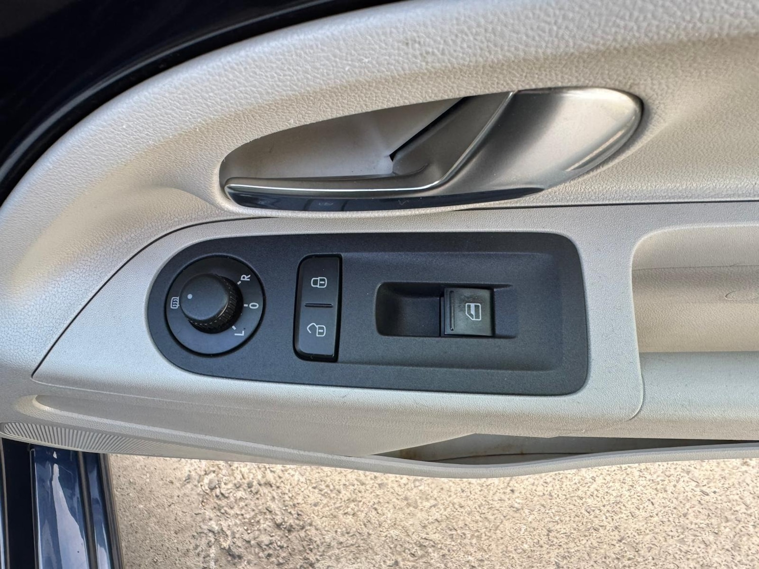 Used Volkswagen up! 2013 for sale - 78067173: Photo 22