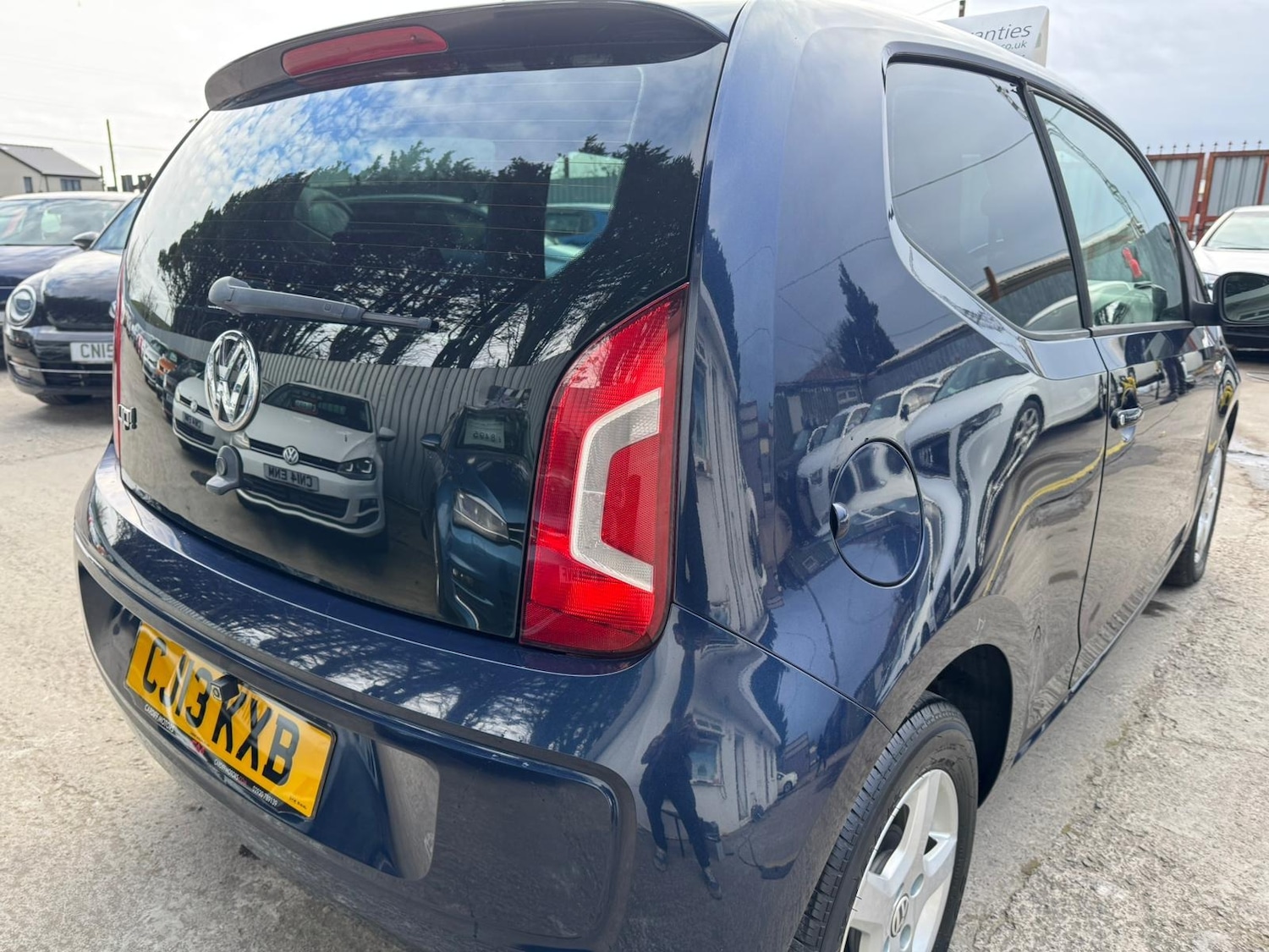 Used Volkswagen up! 2013 for sale - 78067173: Photo 35