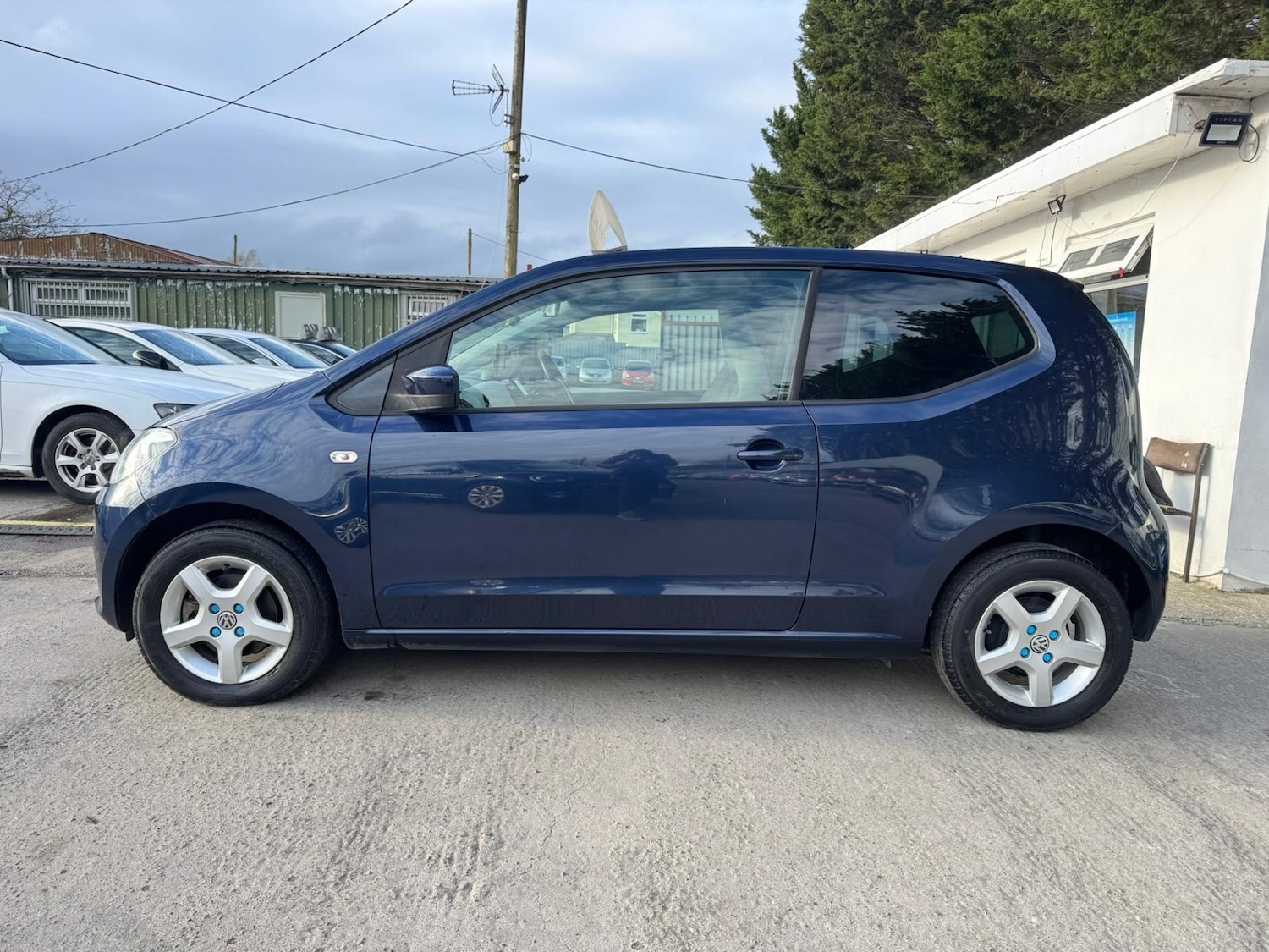 Used Volkswagen up! 2013 for sale - 78067173: Photo 6