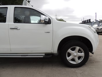 Used Isuzu D-Max 2014 for sale - 77031044: Photo